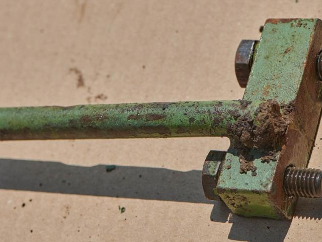 Fendt GT 225 Ersatzteile Halter Anschlag Pedal - 1